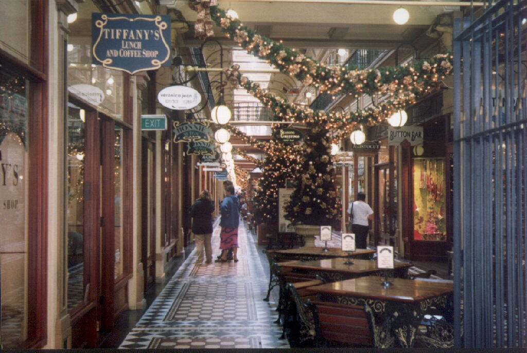 city3.jpg - 135391 Bytes